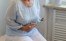 Cách cải thiện táo bón ở người cao tuổi