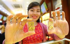 Quy định mới: Mua, bán vàng từ 5 triệu đồng trong ngày phải chuyển khoản