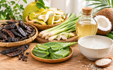 Mẹo chăm sóc tóc khô xơ bằng nguyên liệu thảo mộc tại nhà