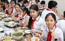 Hà Nội chốt mức thu tối đa loạt dịch vụ trường học
