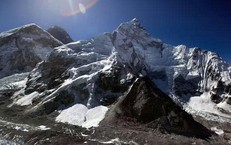 Everest có phải là ngọn núi cao nhất lịch sử Trái Đất?