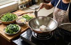 Kiêng mỡ lợn có khiến da khô, kém mềm mại?