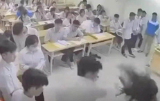 Vụ nam sinh lớp 12 đánh cô giáo gãy xương cánh mũi: Lằn ranh nào cho bạo lực học đường?