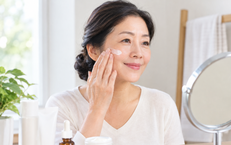 Quy trình chăm sóc da tốt nhất cho người trên 50 tuổi