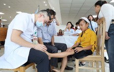 Gần 100 trẻ khuyết tật được phẫu thuật miễn phí tại Phú Thọ
