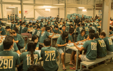 Ý nghĩa đằng sau những con số trên áo các nhân vật trong phim Trại buôn người