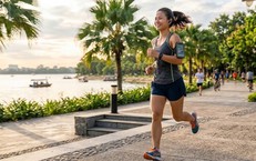 5 lưu ý bảo vệ thính lực khi đeo tai nghe chạy bộ