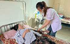 Ngày điều dưỡng Việt Nam 26/10: ‘Thầm lặng cống hiến, tận tụy vì người bệnh’