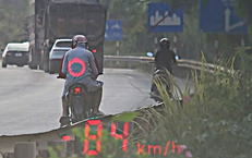 Tháo biển số chạy 84 km/h, cả lái xe và chủ xe nhận cái kết đắt giá