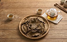 Làm trà lá ổi tại nhà: 5 sai sót dễ khiến lá bị mốc