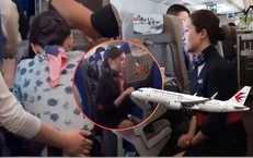 Hành khách bắt tiếp viên quỳ gối xin lỗi ở Trung Quốc bị cấm bay vĩnh viễn
