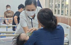 Nhân viên y tế chăm sóc trẻ sơ sinh hưởng phụ cấp ưu đãi nghề thế nào?