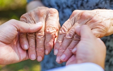 Thay đổi lối sống và chế độ dinh dưỡng giúp người bệnh Parkinson cải thiện chất lượng cuộc sống