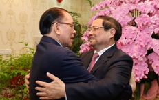 Thủ tướng thăm nguyên lãnh đạo Đảng, Nhà nước và dâng hương tưởng nhớ các đồng chí cố lãnh đạo
