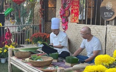 Du khách nước ngoài hào hứng trải nghiệm Tết cổ truyền Việt Nam