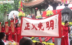 Khai bút đầu Xuân Bính Ngọ tại Đền thờ Vạn thế sư biểu Chu Văn An