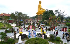 Du lịch tâm linh khởi sắc đầu Xuân