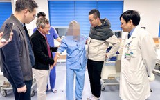 Phẫu thuật thay khớp gối cho cụ bà 76 tuổi bằng phương pháp bảo tồn cơ