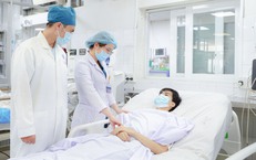 Cứu sống nam thiếu niên bị sốt xuất huyết biến chứng tan huyết cấp hiếm gặp 