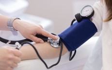 5 cách tự nhiên giúp kiểm soát huyết áp hiệu quả