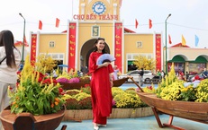 Người dân, du khách thích thú trước diện mạo mới của chợ Bến Thành