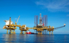 Giá dầu thế giới từng ở mức âm, người bán phải trả tiền cho người mua