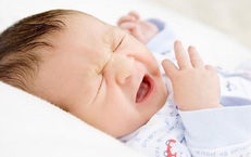 Không chủ quan với viêm kết mạc ở trẻ sơ sinh