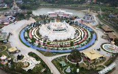 Đại bảo tháp Mandala: Điểm nhấn giữa chốn Tây Thiên