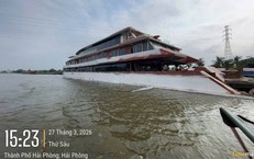 Bác tin đồn tàu du lịch mắc kẹt dưới gầm cầu Lãm Khê (Hải Phòng)