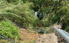 Vụ xe ô tô 29 chỗ lao xuống vực ở Phú Thọ: Khẩn trương cứu chữa cho các nạn nhân