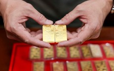 Giá vàng biến động mạnh theo tin chiến sự Trung Đông, nhà đầu tư nên làm gì?