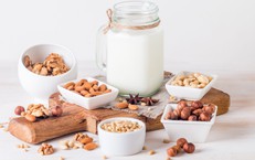 Thực hư thông tin uống nhiều "sữa hạt" gây sỏi mật