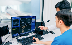 3 lớp đọc chéo và ‘tấm lưới an toàn’ cho người đi tầm soát