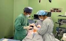 Từ Đức về Việt Nam mổ u vú hiếm gặp lên đến 18cm, cô gái trẻ tìm lại sự tự tin