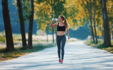 Hướng dẫn cách đi bộ đúng để bảo vệ sức khỏe tim mạch