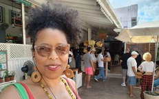 Nữ du khách chia sẻ bí quyết giảm cân thần tốc dù phải đi lại nhiều nước