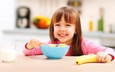 Vai trò của bữa sáng đối với lứa tuổi học sinh