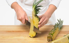 Lý do bạn không nên bỏ phí lõi dứa