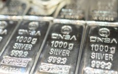 Nhập khẩu bạc của Trung Quốc đạt mức cao kỷ lục