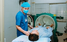 Già hóa nhanh, bệnh tật nhiều, người cao tuổi cần được chăm sóc thế nào?