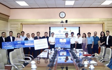 Bộ Y tế tiếp nhận nghĩa tình từ đất liền, chuẩn bị cho chuyến công tác tại Trường Sa