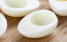 Chỉ ăn lòng trắng trứng gà để giảm béo - đúng hay sai?