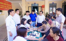 Hàng trăm người dân Hà Tĩnh được khám, sàng lọc bệnh miễn phí