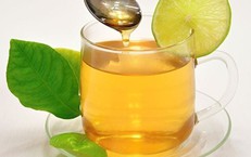 Thức uống giải độc hỗ trợ trị mụn