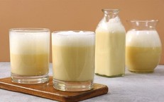 Uống bia đánh trứng gà khi mang thai có giúp con trắng da?