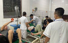 Ăn rau rừng lạ, 3 người trong một gia đình nhập viện cấp cứu