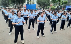 Từ đồng diễn dưỡng sinh đến khám tư vấn miễn phí: Lan tỏa thông điệp sống khỏe bằng y học cổ truyền