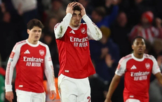 ‘Bệnh cũ’ của Arsenal lại tái phát