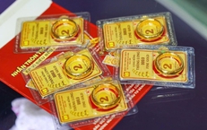 Chốt giá vàng hôm nay ngày 6/4 trong giảm ngoài tăng rất mạnh