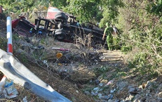 Xe khách lao xuống vực ở Lâm Đồng, 4 người tử vong, nhiều người bị thương